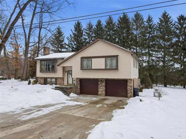 132 Graham Dr, Twp Of But Sw, PA 16053