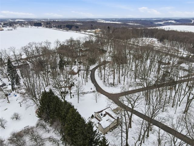 132 Graham Dr, Twp Of But Sw, PA 16053