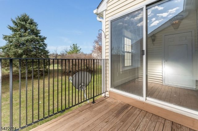 409 Hunt Dr, Holland Twp., NJ 08848