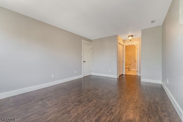 409 Hunt Dr, Holland Twp., NJ 08848