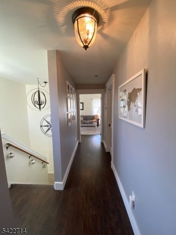 409 Hunt Dr, Holland Twp., NJ 08848