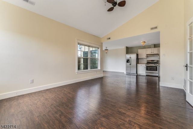409 Hunt Dr, Holland Twp., NJ 08848