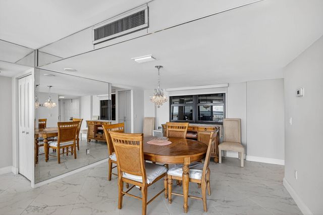 5200 N Flagler Drive SE 2006, West Palm Beach, FL 33407