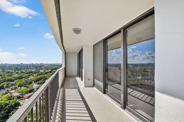 5200 N Flagler Drive SE 2006, West Palm Beach, FL 33407