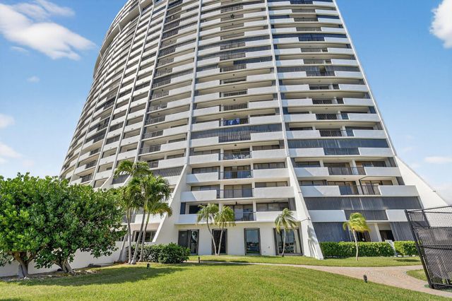 5200 N Flagler Drive SE 2006, West Palm Beach, FL 33407