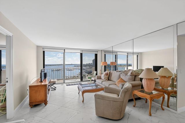 5200 N Flagler Drive SE 2006, West Palm Beach, FL 33407