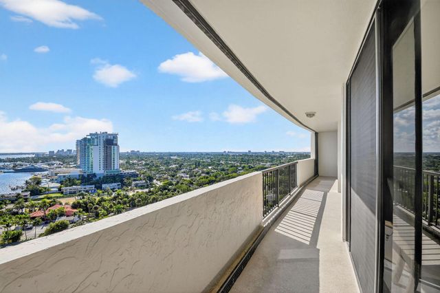 5200 N Flagler Drive SE 2006, West Palm Beach, FL 33407