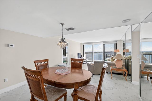 5200 N Flagler Drive SE 2006, West Palm Beach, FL 33407