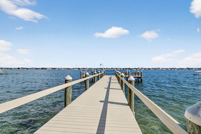 5200 N Flagler Drive SE 2006, West Palm Beach, FL 33407