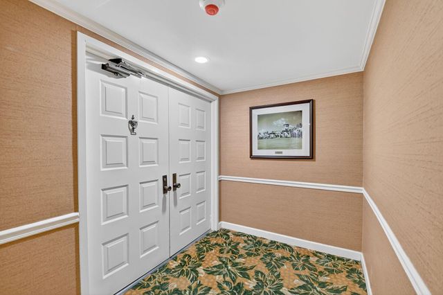 5200 N Flagler Drive SE 2006, West Palm Beach, FL 33407