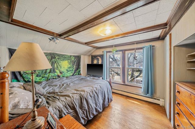 43 Wiggins Avenue, Patchogue, NY 11772