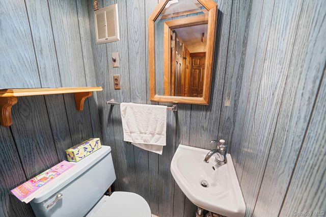 43 Wiggins Avenue, Patchogue, NY 11772