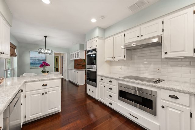 6409 Country Day Trail, Benbrook, TX 76132