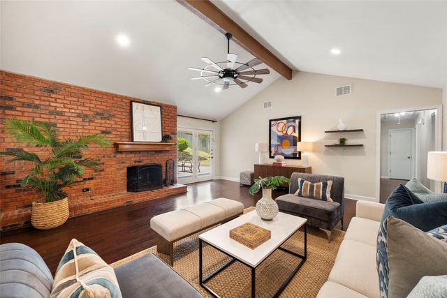 6409 Country Day Trail, Benbrook, TX 76132