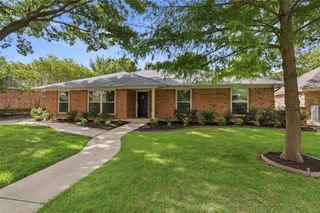6409 Country Day Trail, Benbrook, TX 76132