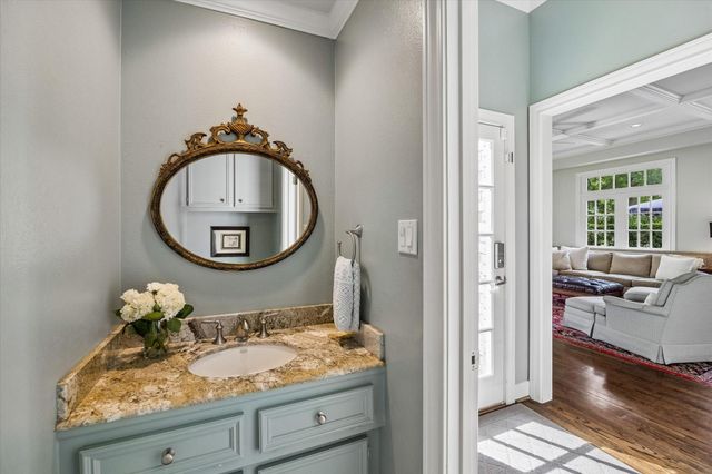 48 Autumn Crescent, The Woodlands, TX 77381