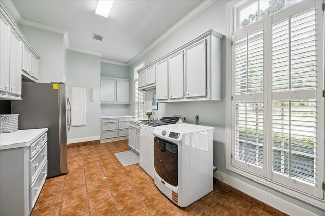 48 Autumn Crescent, The Woodlands, TX 77381