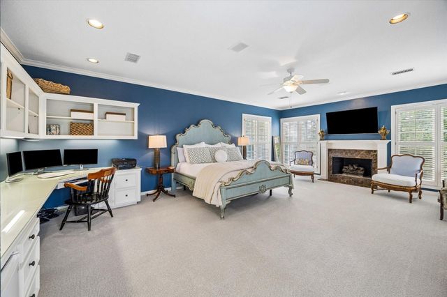 48 Autumn Crescent, The Woodlands, TX 77381
