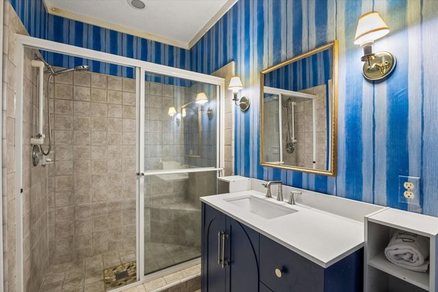 48 Autumn Crescent, The Woodlands, TX 77381