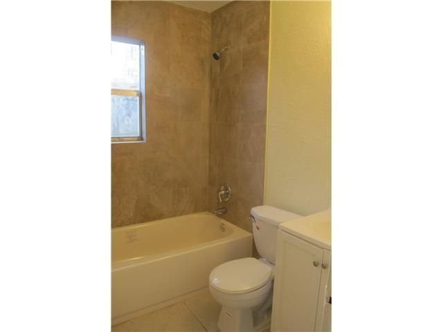 73 NE 7th Court 3, Deerfield Beach, FL 33441