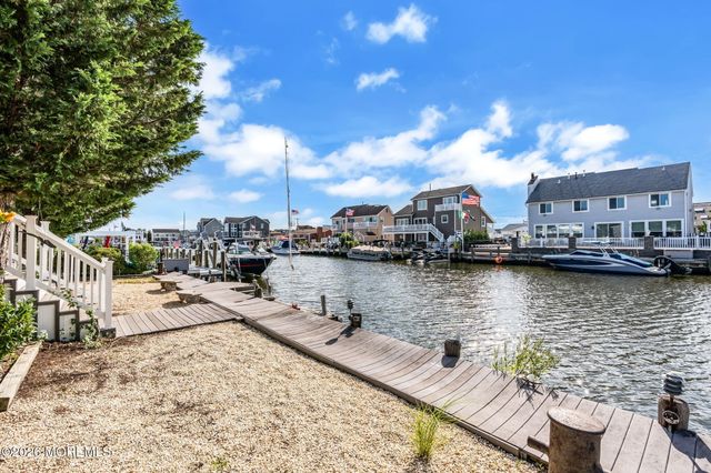 3251 Oceanic Drive, Toms River, NJ 08753