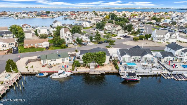 3251 Oceanic Drive, Toms River, NJ 08753