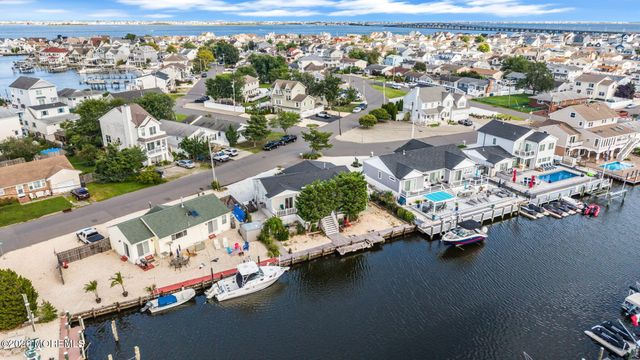 3251 Oceanic Drive, Toms River, NJ 08753