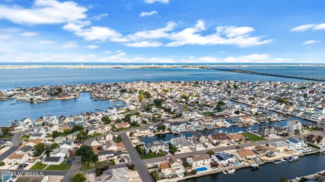 3251 Oceanic Drive, Toms River, NJ 08753