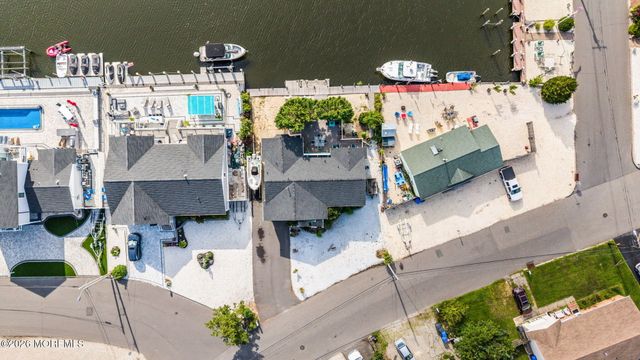 3251 Oceanic Drive, Toms River, NJ 08753