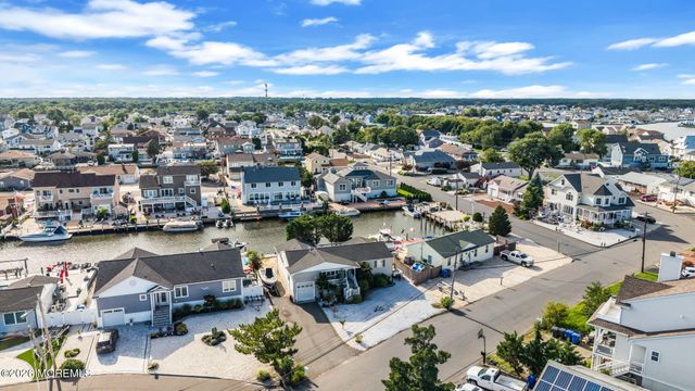 3251 Oceanic Drive, Toms River, NJ 08753