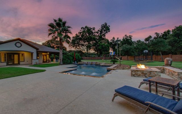 4502 Southhampton Court, Missouri City, TX 77459