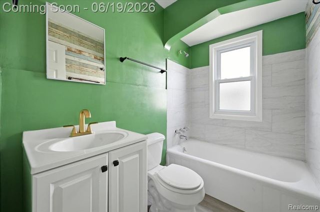16069 Fairmount Drive, Detroit, MI 48205