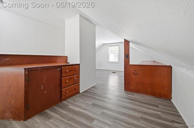 16069 Fairmount Drive, Detroit, MI 48205