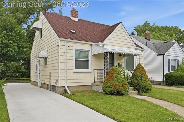 16069 Fairmount Drive, Detroit, MI 48205