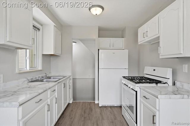16069 Fairmount Drive, Detroit, MI 48205