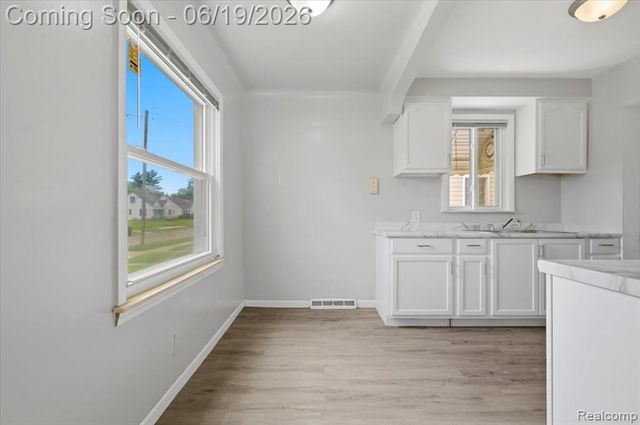 16069 Fairmount Drive, Detroit, MI 48205