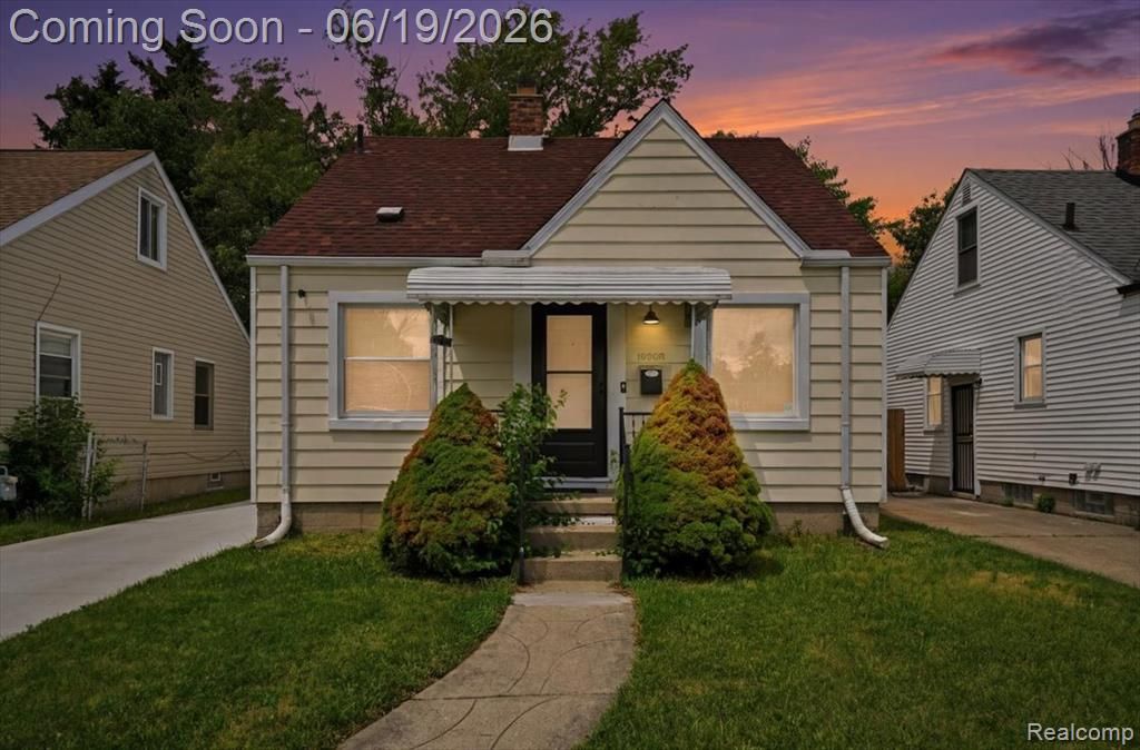 16069 Fairmount Drive, Detroit, MI 48205