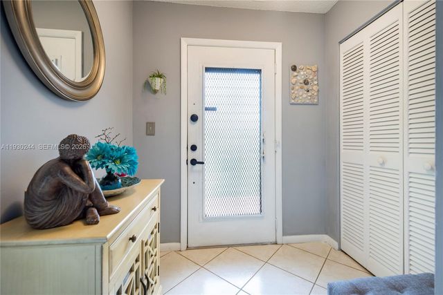 4940 E Sabal Palm Boulevard 414, Tamarac, FL 33319