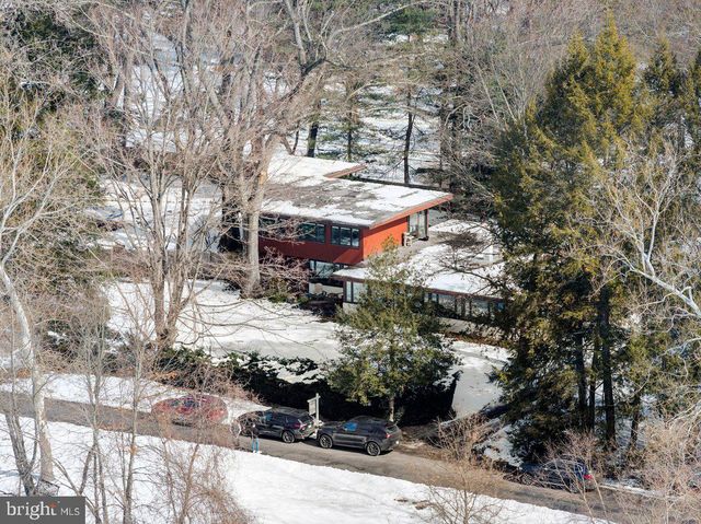 1112 GENERAL SAINT CLAIRE RD, Washington Crossing, PA 18977