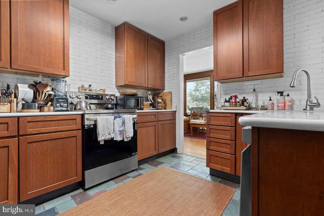 1112 GENERAL SAINT CLAIRE RD, Washington Crossing, PA 18977