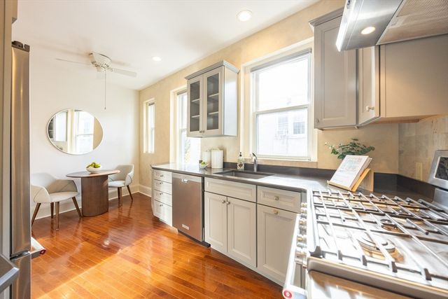 58 Dwight St 6, Brookline, MA 02446