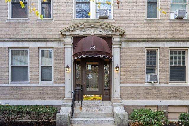 58 Dwight St 6, Brookline, MA 02446