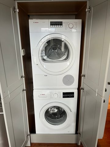 58 Dwight St 6, Brookline, MA 02446