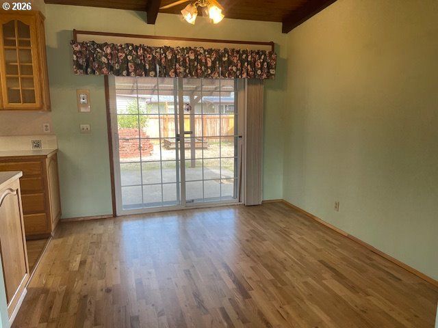 1466 W FAIRVIEW Dr, Springfield, OR 97477