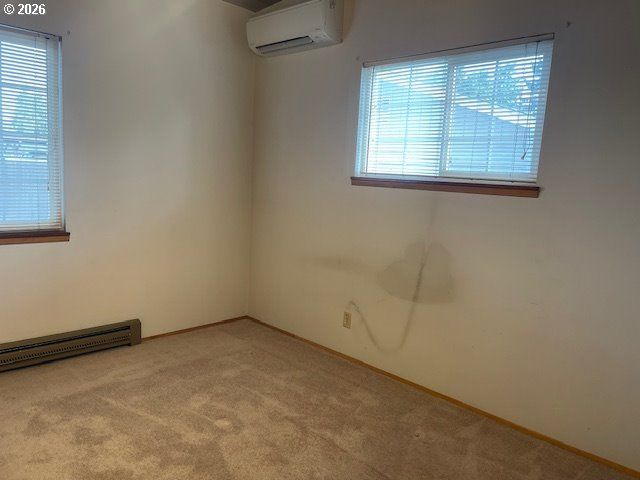 1466 W FAIRVIEW Dr, Springfield, OR 97477