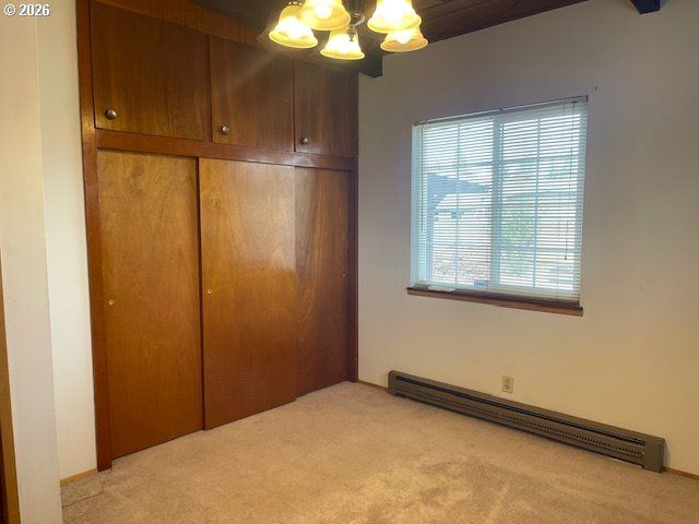 1466 W FAIRVIEW Dr, Springfield, OR 97477