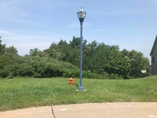 631 7TH Street Court, Moline, IL 61265