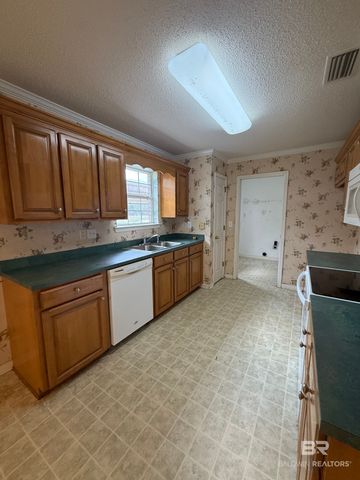 200 Merida Court, Saraland, AL 36571