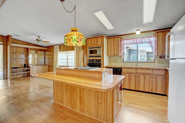 8228 Cinnamon Lane, Port St Lucie, FL 34952