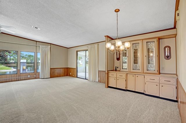 8228 Cinnamon Lane, Port St Lucie, FL 34952